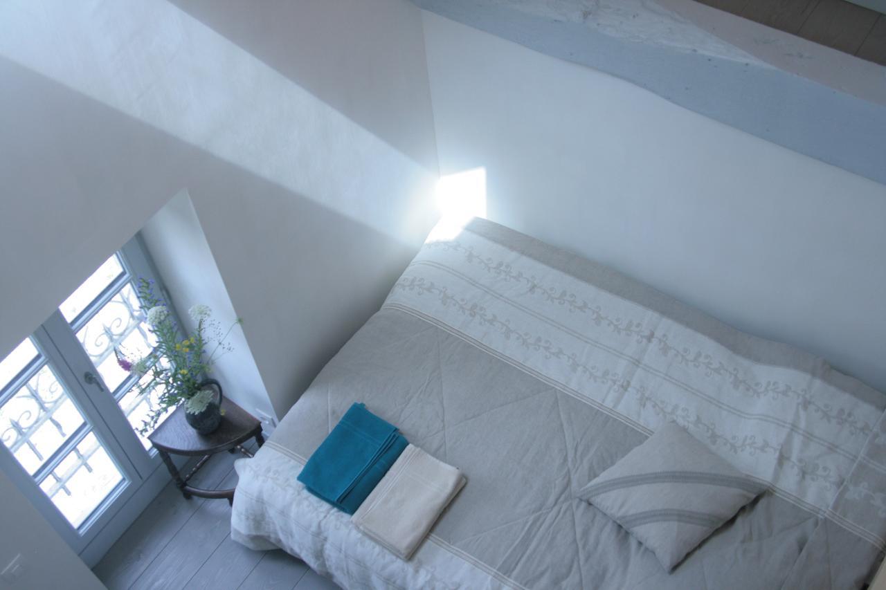 Domaine Des Douves Bed & Breakfast Ancy-le-Franc ภายนอก รูปภาพ