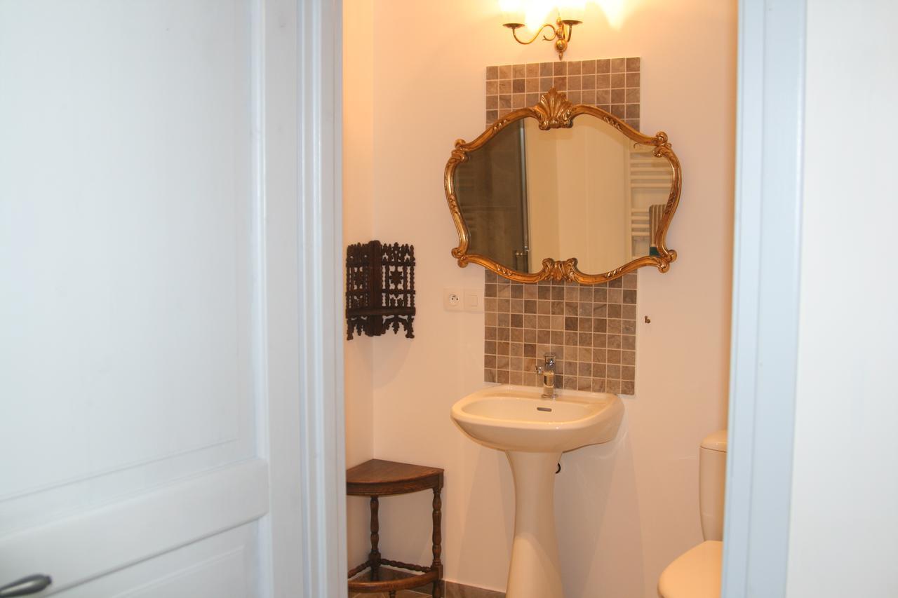 Domaine Des Douves Bed & Breakfast Ancy-le-Franc ภายนอก รูปภาพ