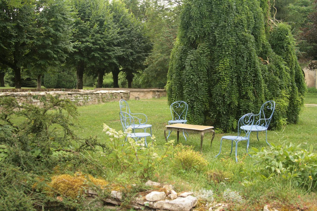 Domaine Des Douves Bed & Breakfast Ancy-le-Franc ภายนอก รูปภาพ