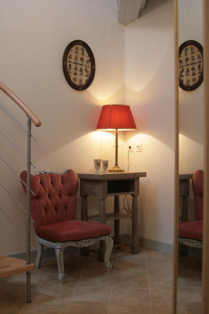 Domaine Des Douves Bed & Breakfast Ancy-le-Franc ภายนอก รูปภาพ
