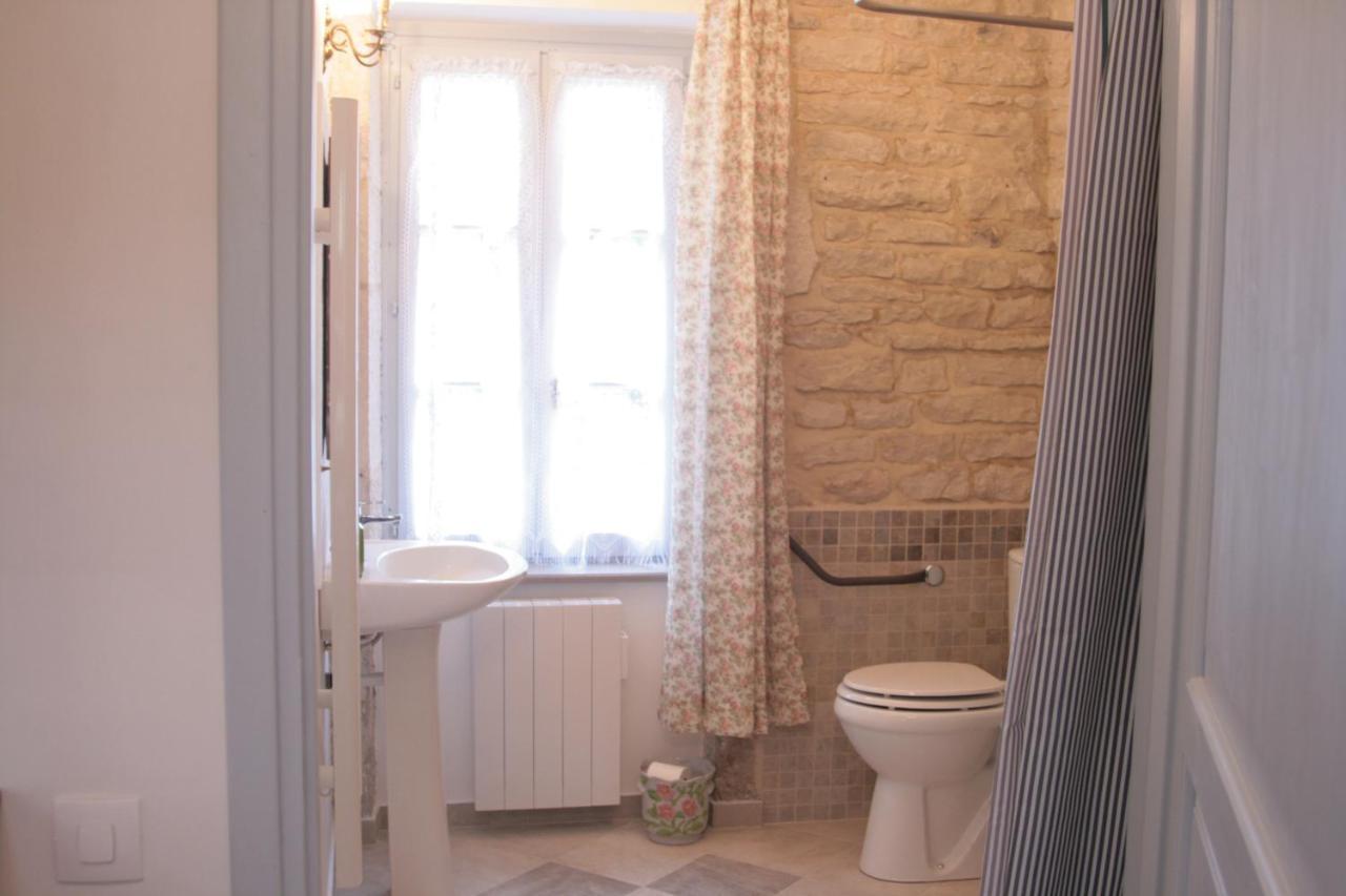 Domaine Des Douves Bed & Breakfast Ancy-le-Franc ภายนอก รูปภาพ