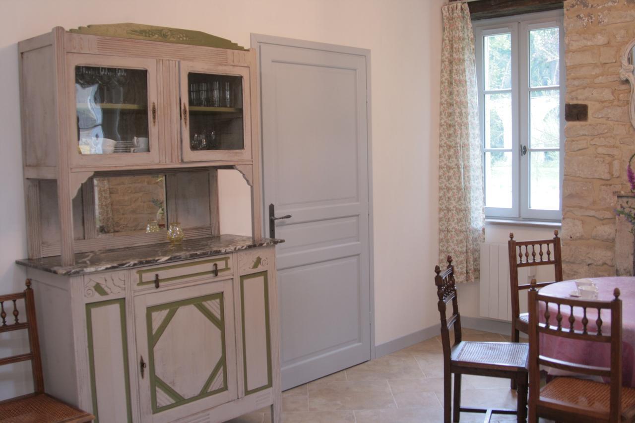 Domaine Des Douves Bed & Breakfast Ancy-le-Franc ภายนอก รูปภาพ
